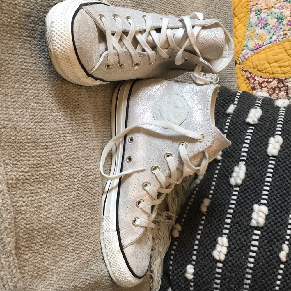 Women’s converse high tops